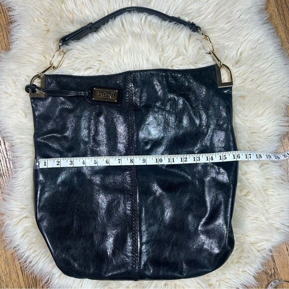 Badgley Mischka Black Leather Hobo Bag with Glossy Finish - Picture 5 of 9